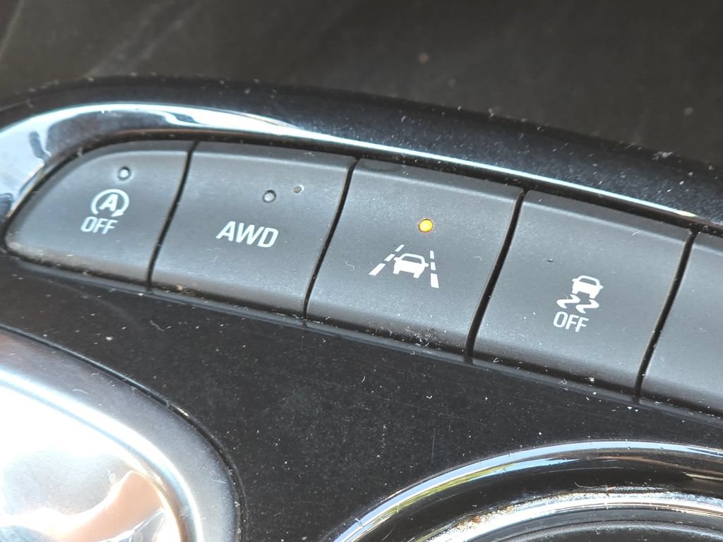 Used 2020 Buick Encore GX Select w/ Experience Buick Package AWD/4WD image 10