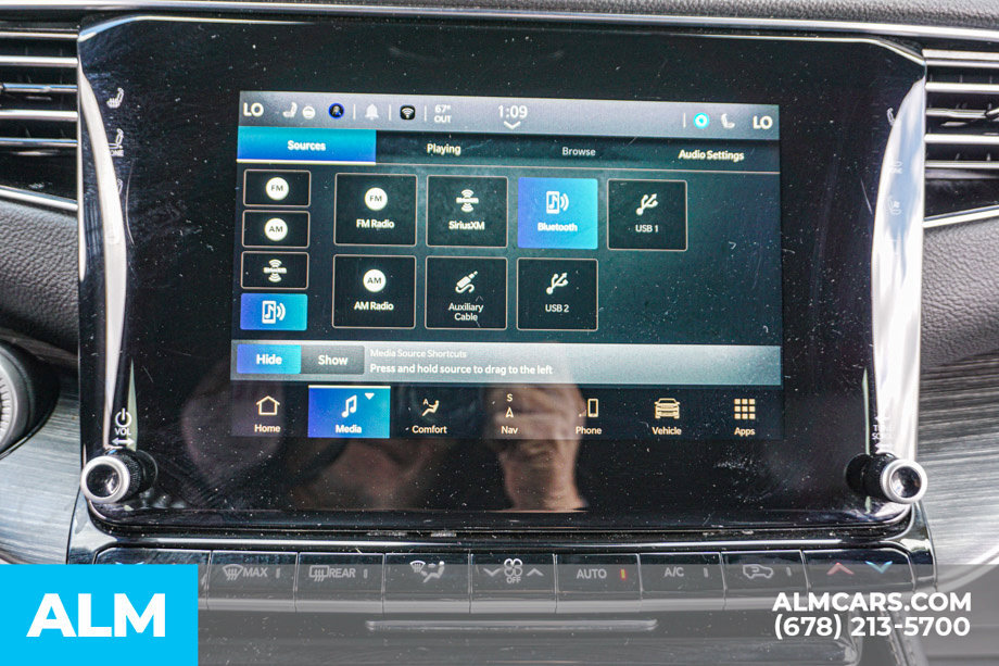 Used 2023 Jeep Wagoneer L Series II AWD/4WD image 36