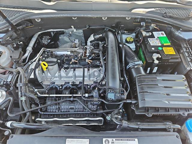 Used 2019 Volkswagen Golf SE FWD image 21