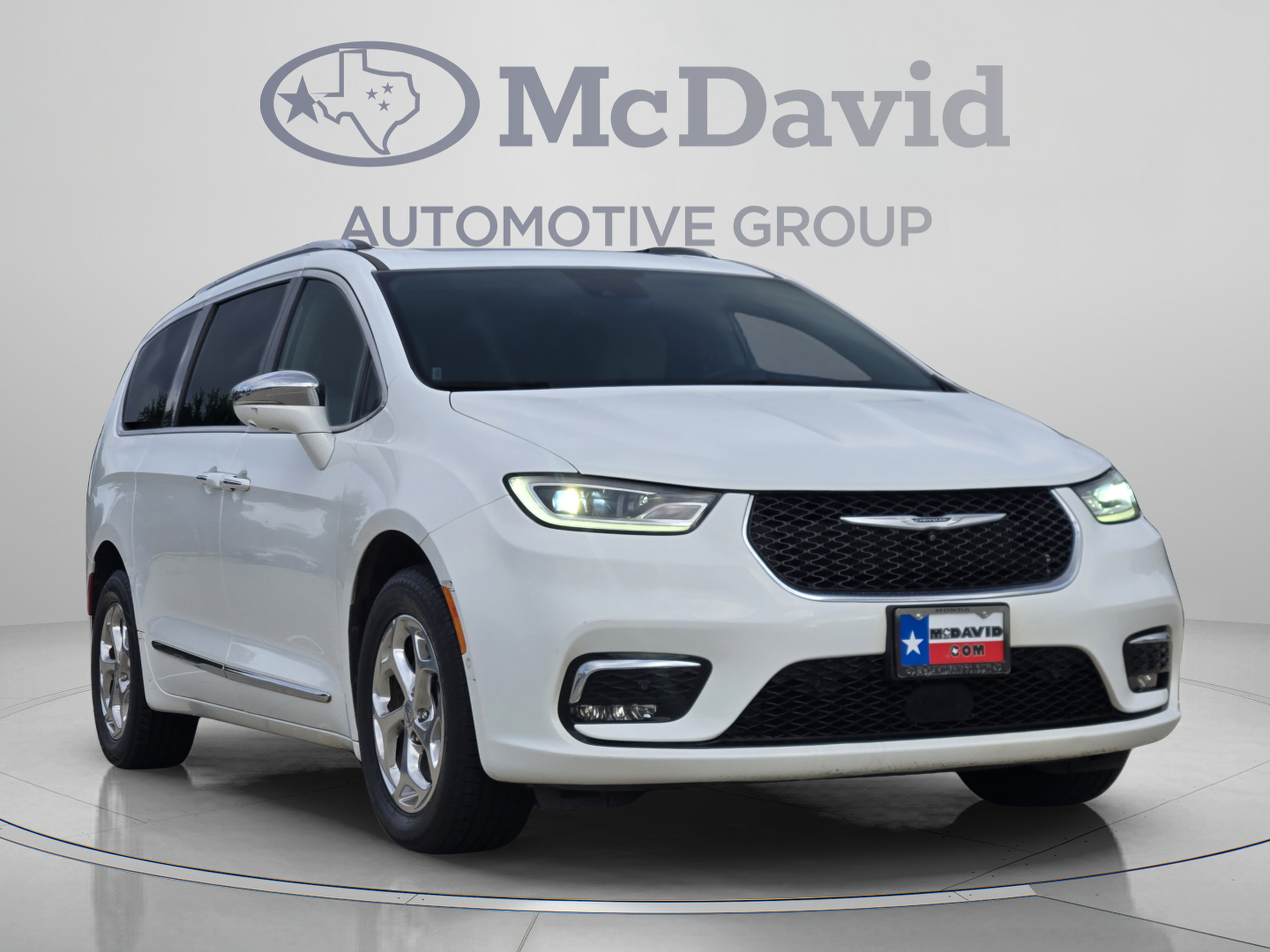 Used 2021 Chrysler Pacifica Limited w/ Premium & Safety Sphere Group AWD/4WD image 7