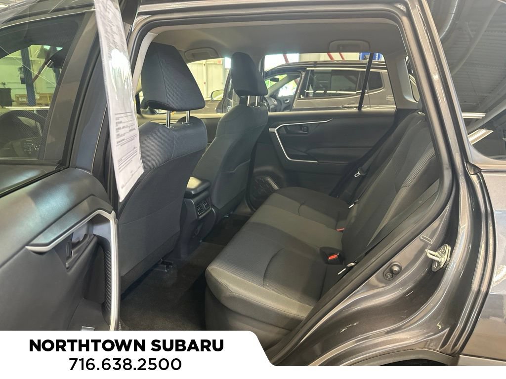 Used 2023 Toyota RAV4 LE AWD/4WD image 18