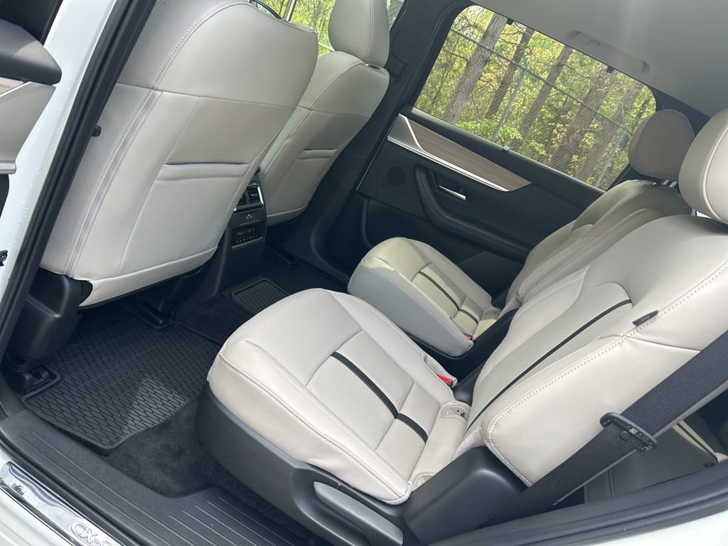 Used 2025 MAZDA CX-90 3.3 Turbo w/ Preferred Package image 29
