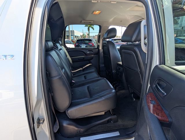 Used 2012 Chevrolet Avalanche LTZ image 18