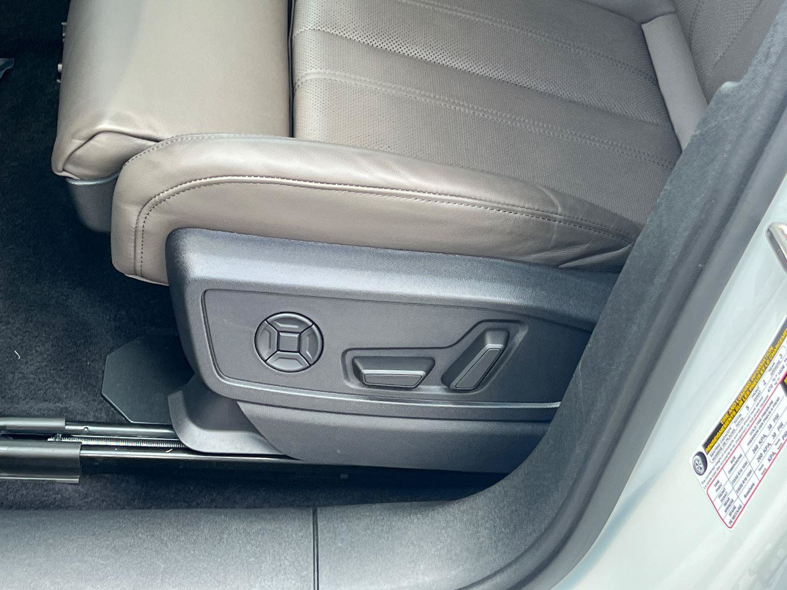Certified 2025 Audi Q5 Premium w/ Premium Plus AWD/4WD image 10