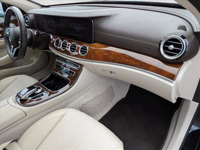 Used 2019 Mercedes-Benz E 300 image 22