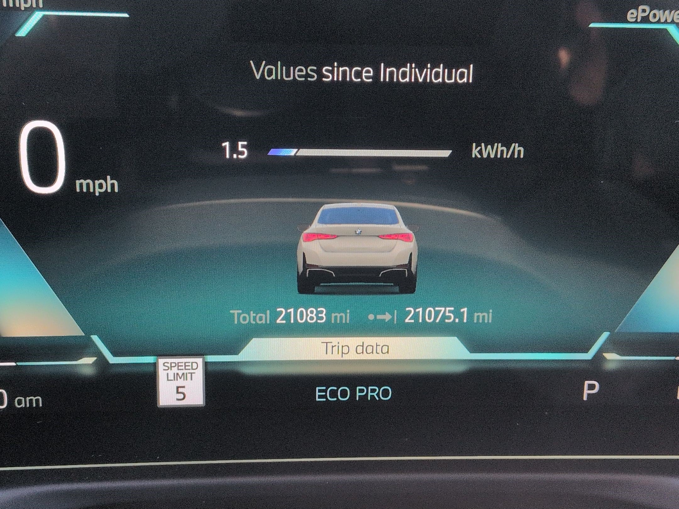 Certified 2025 BMW i4 eDrive40 w/ Premium Package RWD image 21