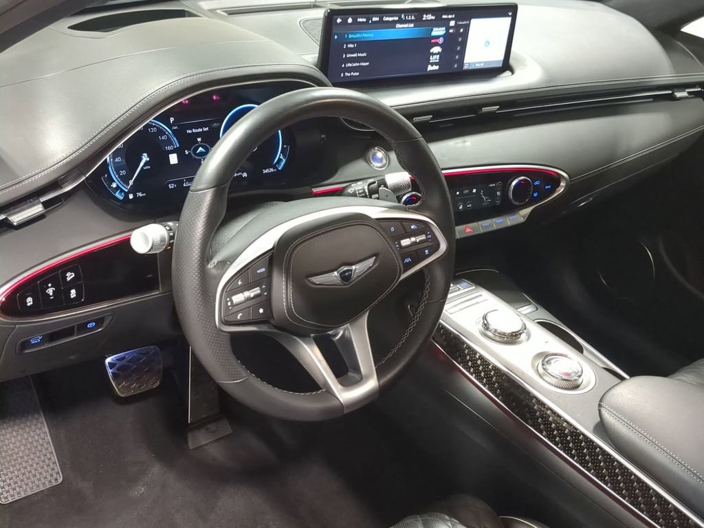 Used 2024 Genesis GV70 3.5T Sport w/ Sport Prestige Package image 10
