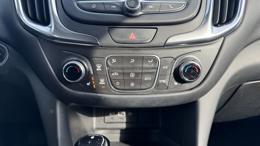 Used 2020 Chevrolet Equinox LT w/ Driver Convenience Package image 26