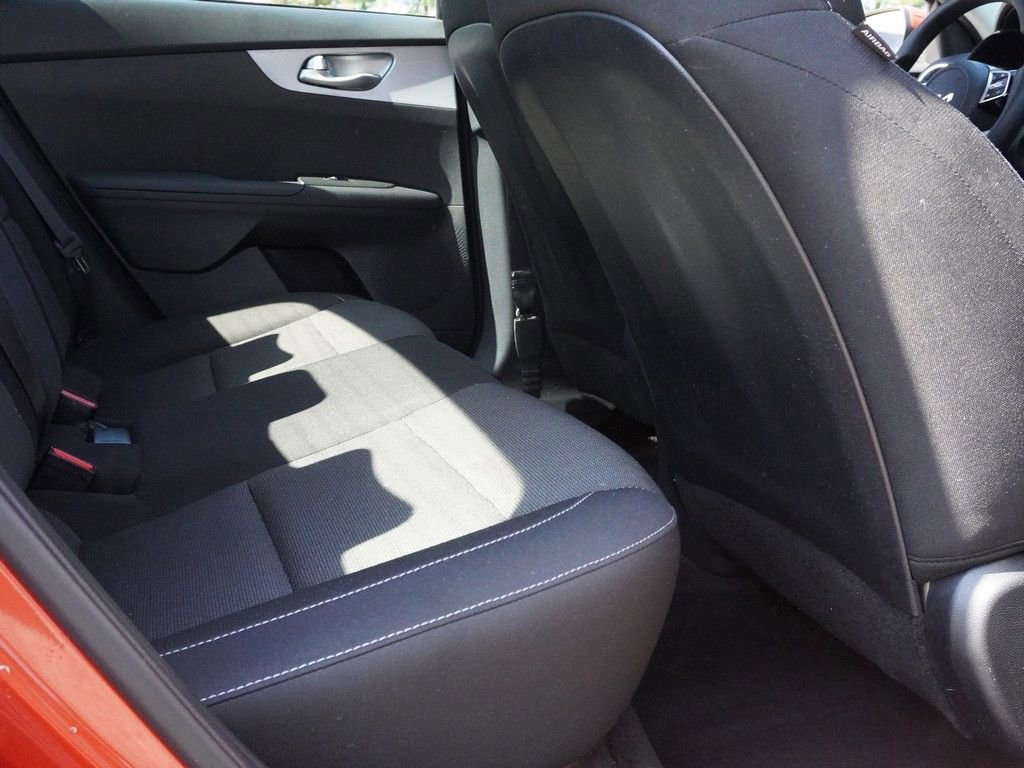 Used 2022 Kia Forte LXS image 25