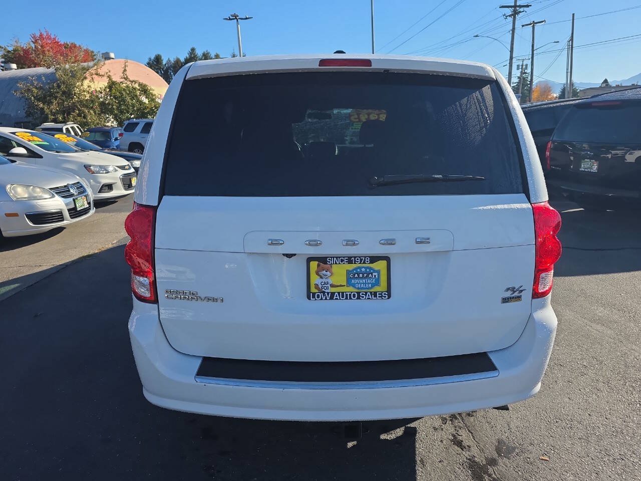 Used 2016 Dodge Grand Caravan R/T FWD image 4