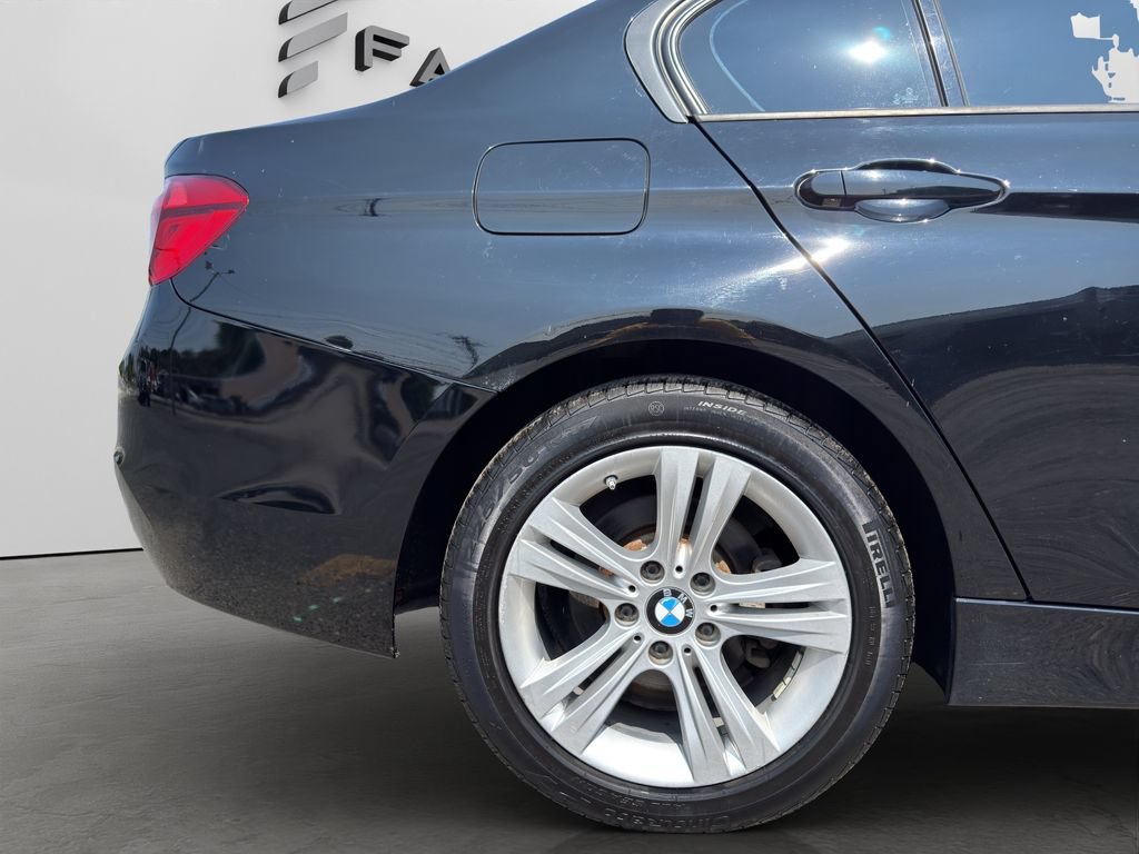 Used 2016 BMW 328i xDrive Sedan AWD/4WD image 26