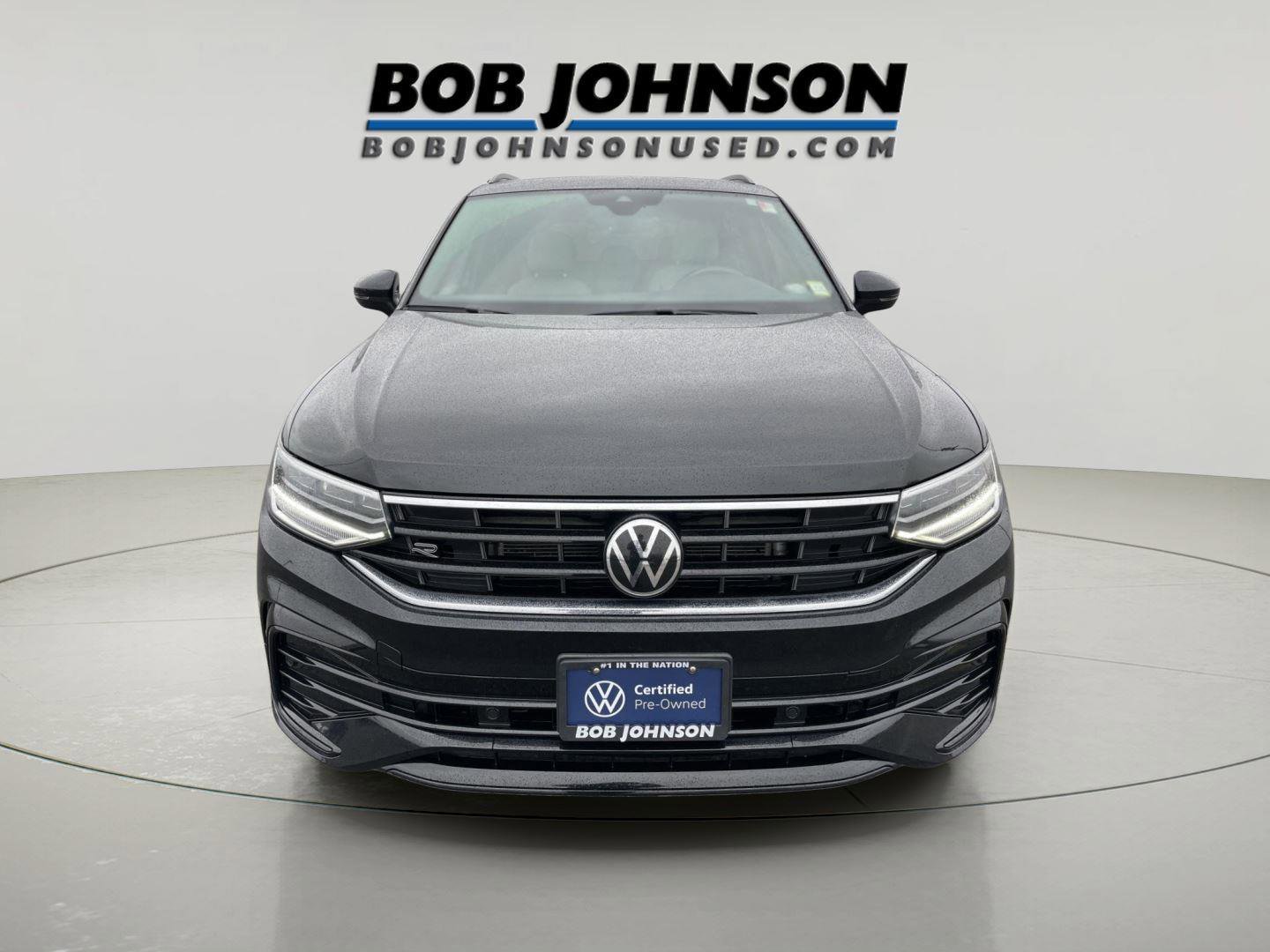 Used 2023 Volkswagen Tiguan SE R-Line image 8