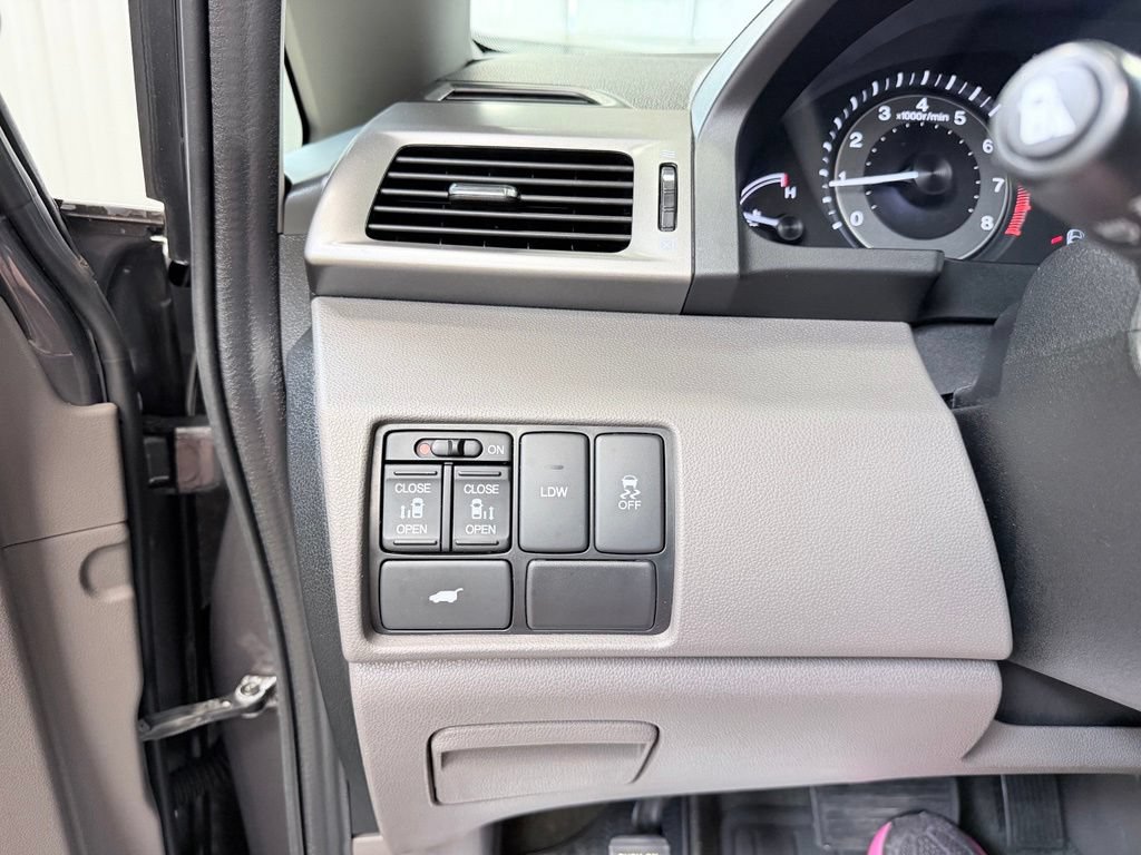 Used 2016 Honda Odyssey EX-L image 32
