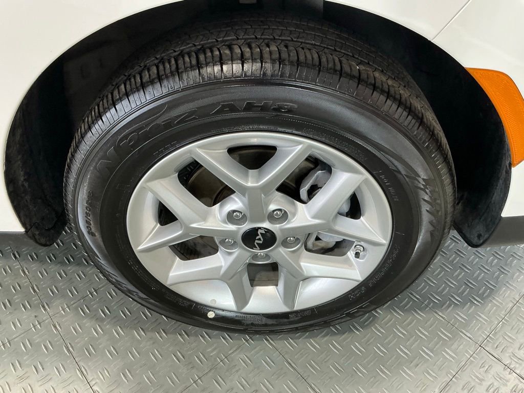 Used 2025 Kia Soul LX w/ LX Technology Package image 42