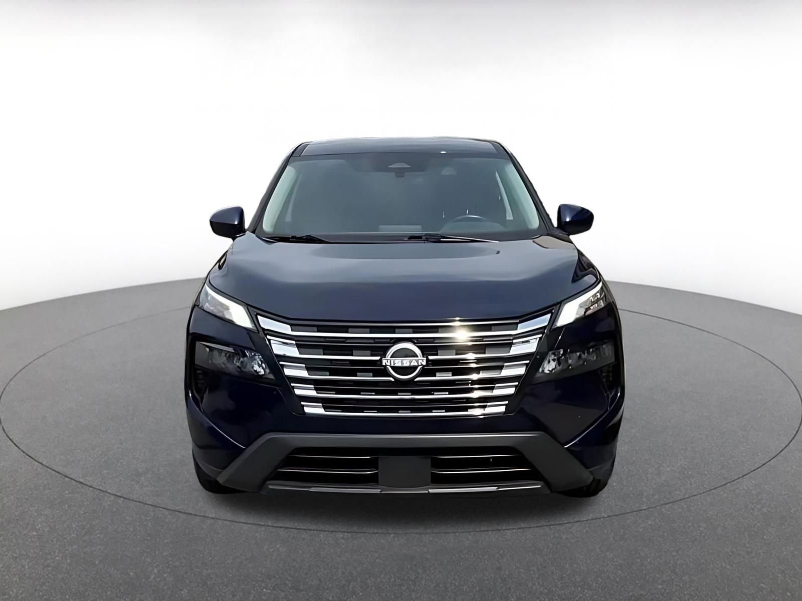 Used 2025 Nissan Rogue SV FWD image 5