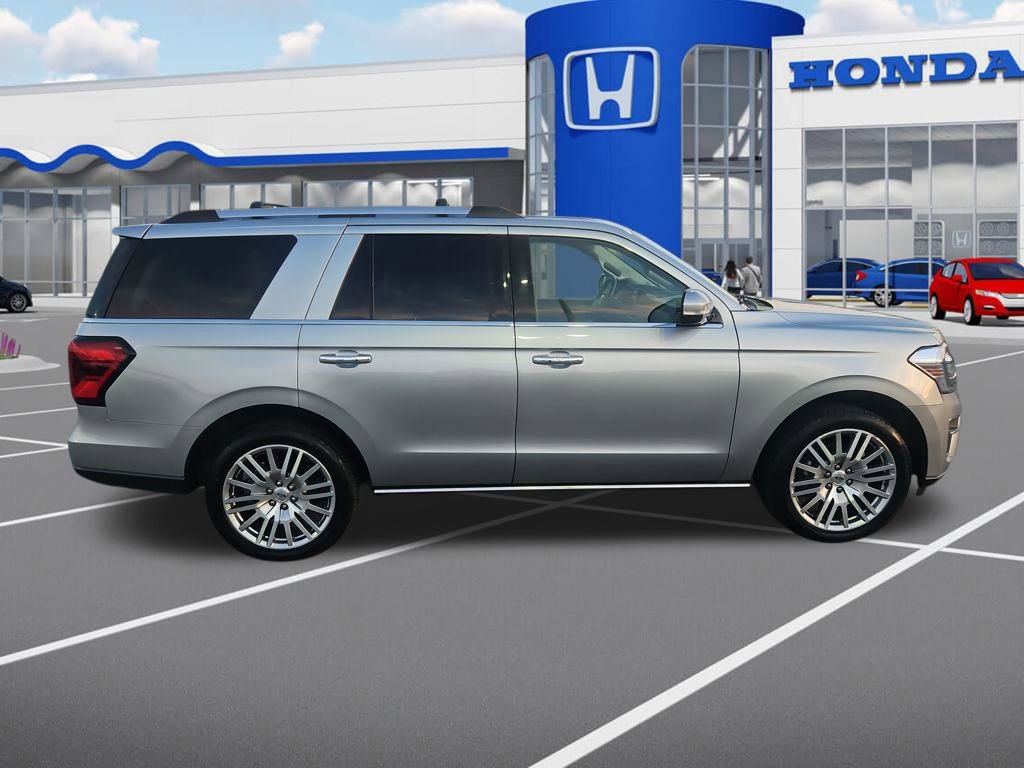 Used 2024 Ford Expedition Limited image 10