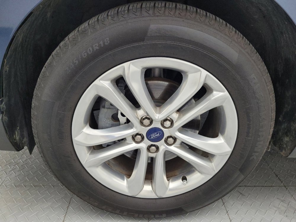 Used 2017 Ford Edge SEL w/ Equipment Group 201A FWD image 31