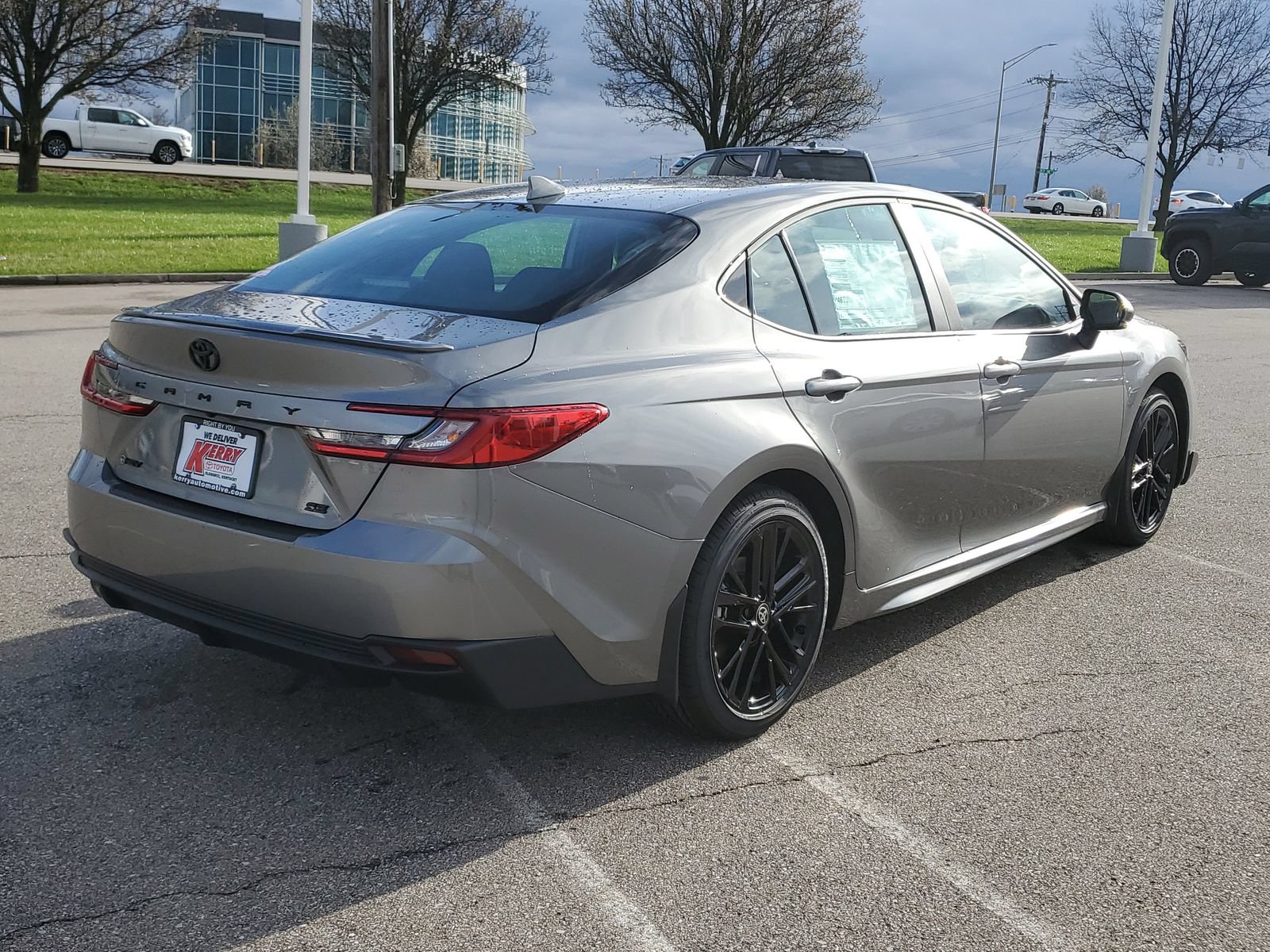 New 2026 Toyota Camry SE FWD image 4