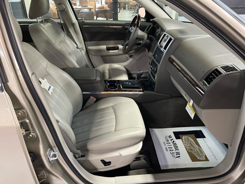 Used 2008 Chrysler 300 C w/ Sound Group II image 43