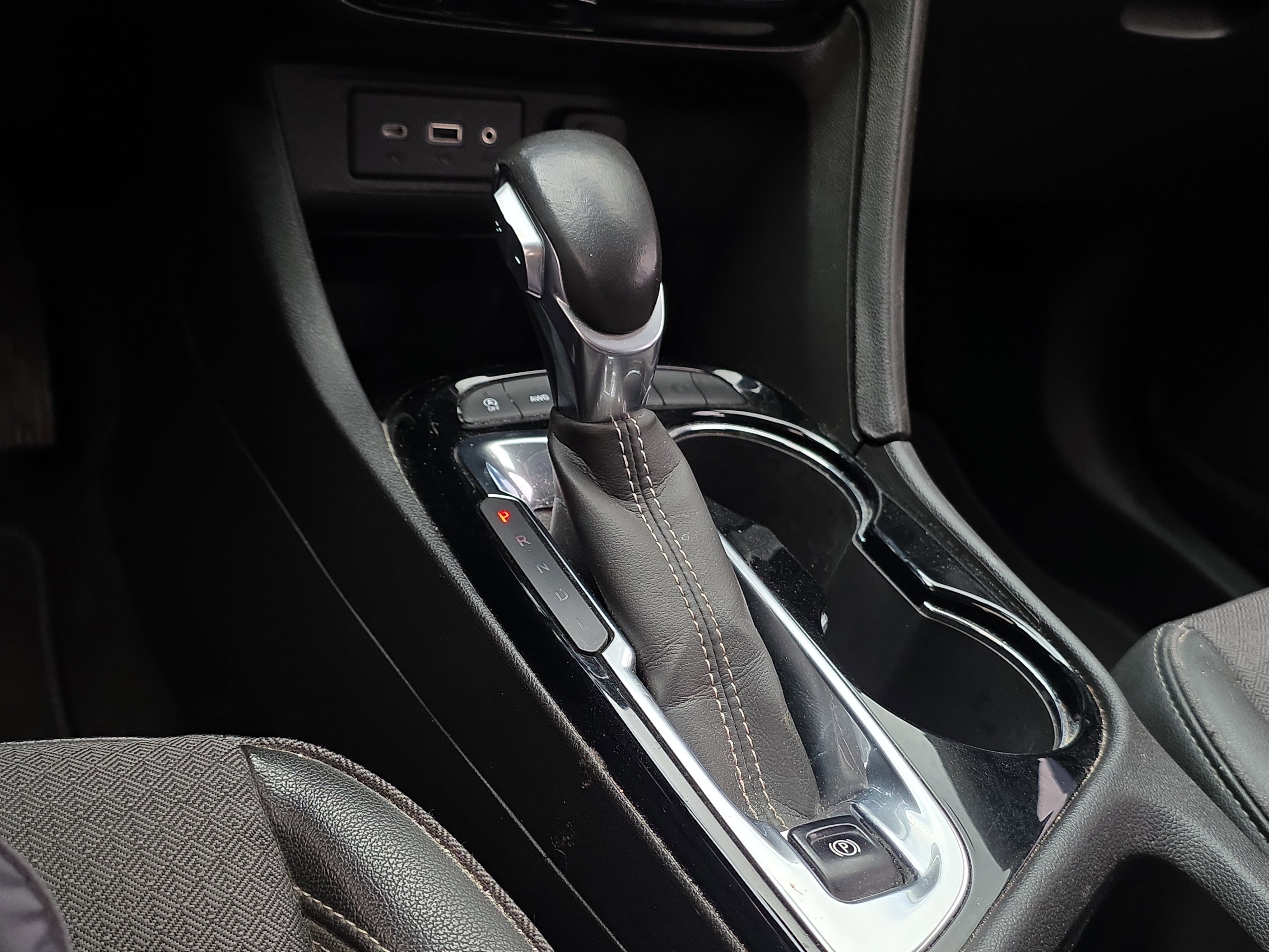 Used 2020 Buick Encore GX Preferred w/ Cold Weather Comfort Package image 22