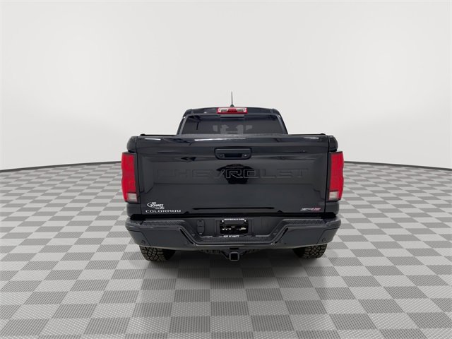 Used 2024 Chevrolet Colorado ZR2 w/ ZR2 Convenience Package III image 9
