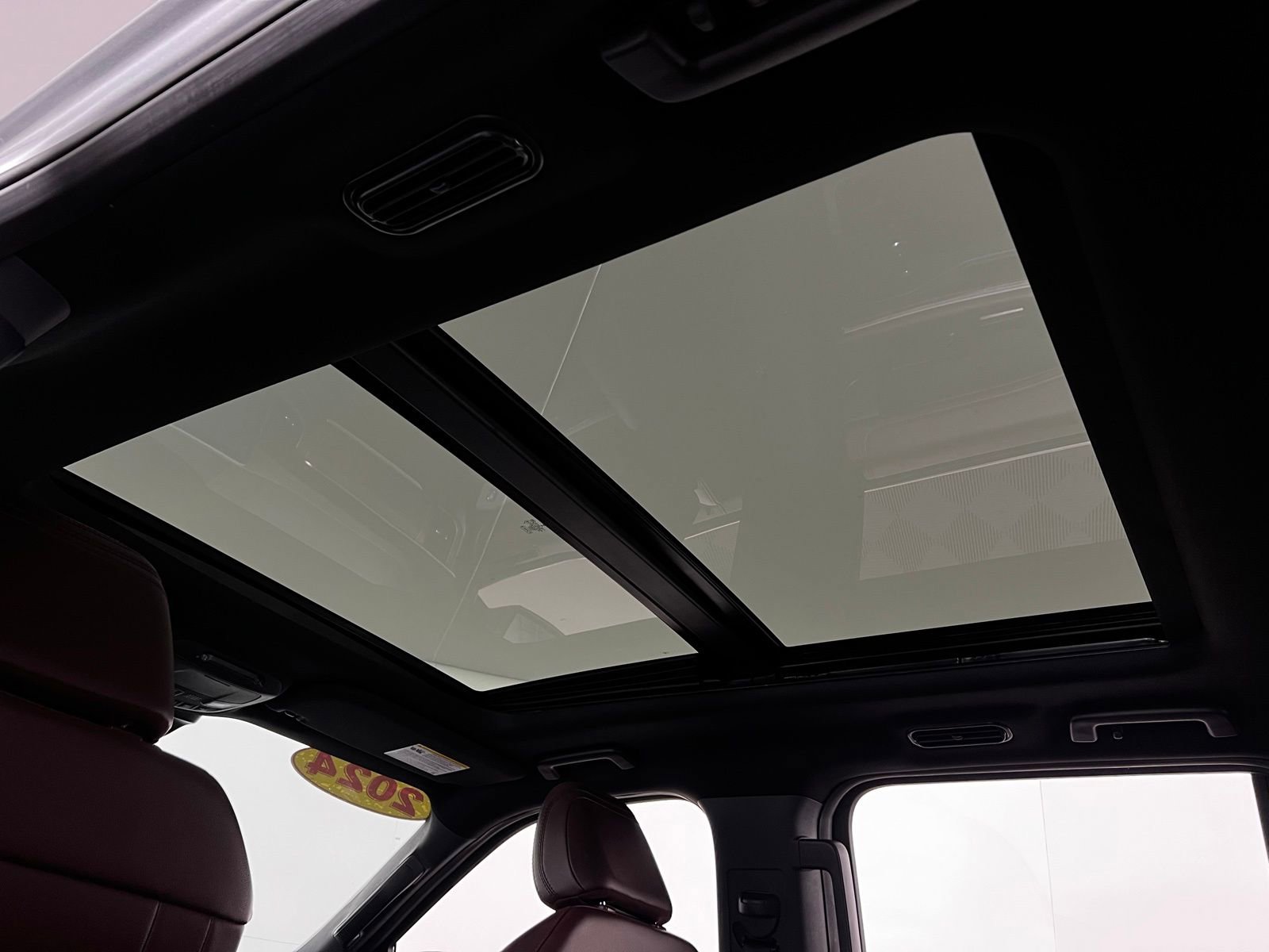 Used 2024 Ford Expedition Max Limited image 27