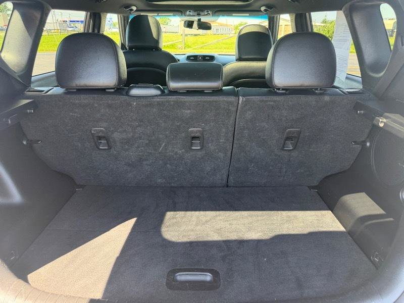 Used 2014 Kia Soul + w/ Primo Package FWD image 24