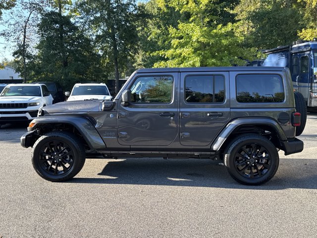 Certified 2025 Jeep Wrangler Unlimited Sahara w/ Safety Group AWD/4WD image 8