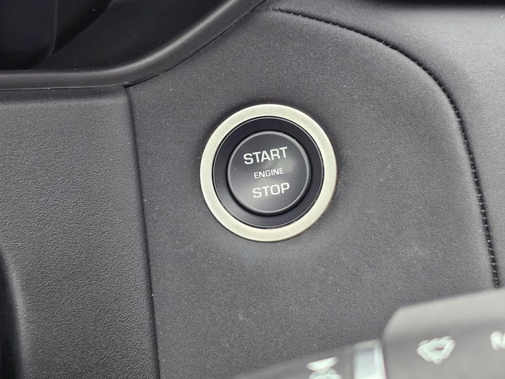 Used 2025 Land Rover Range Rover Velar Dynamic SE image 69