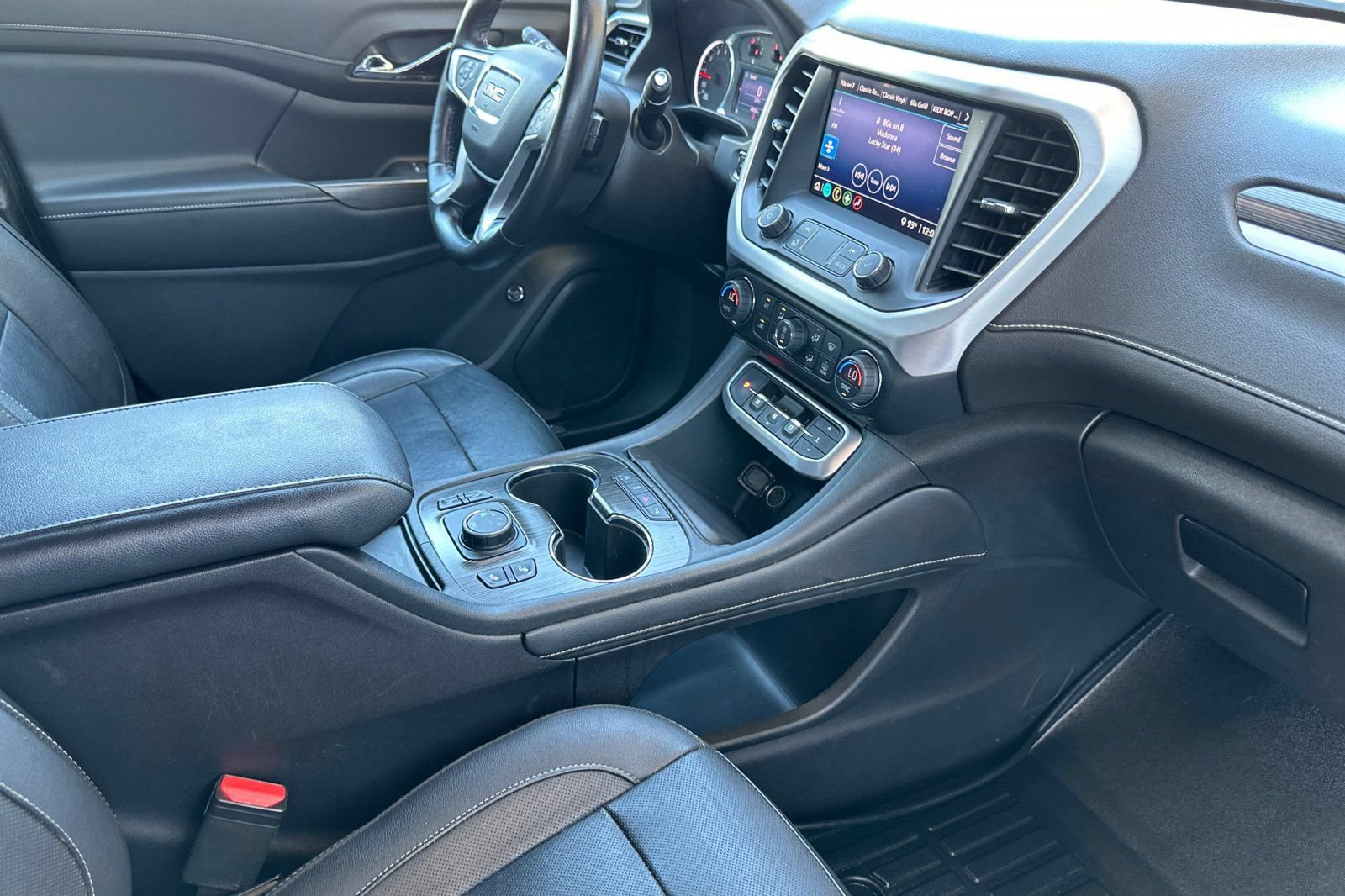 Certified 2020 GMC Acadia SLT AWD/4WD image 18