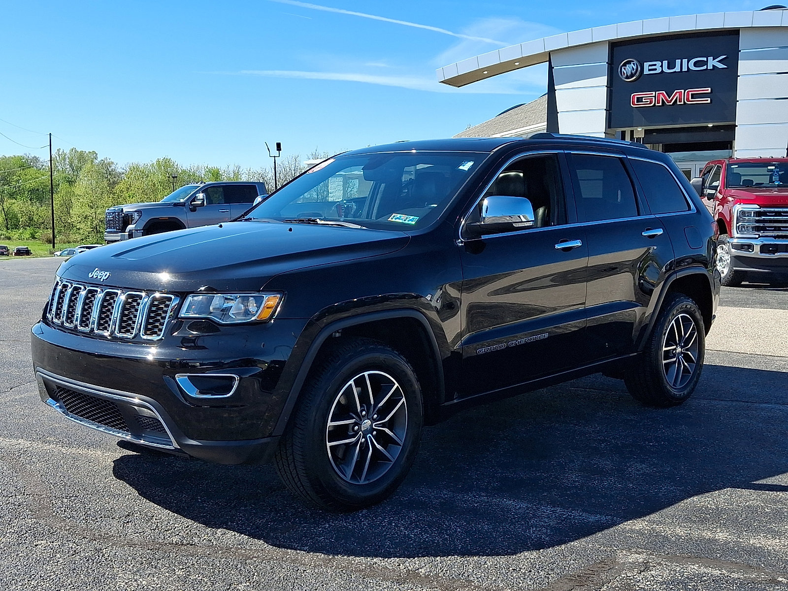 Used 2018 Jeep Grand Cherokee Limited AWD/4WD image 4