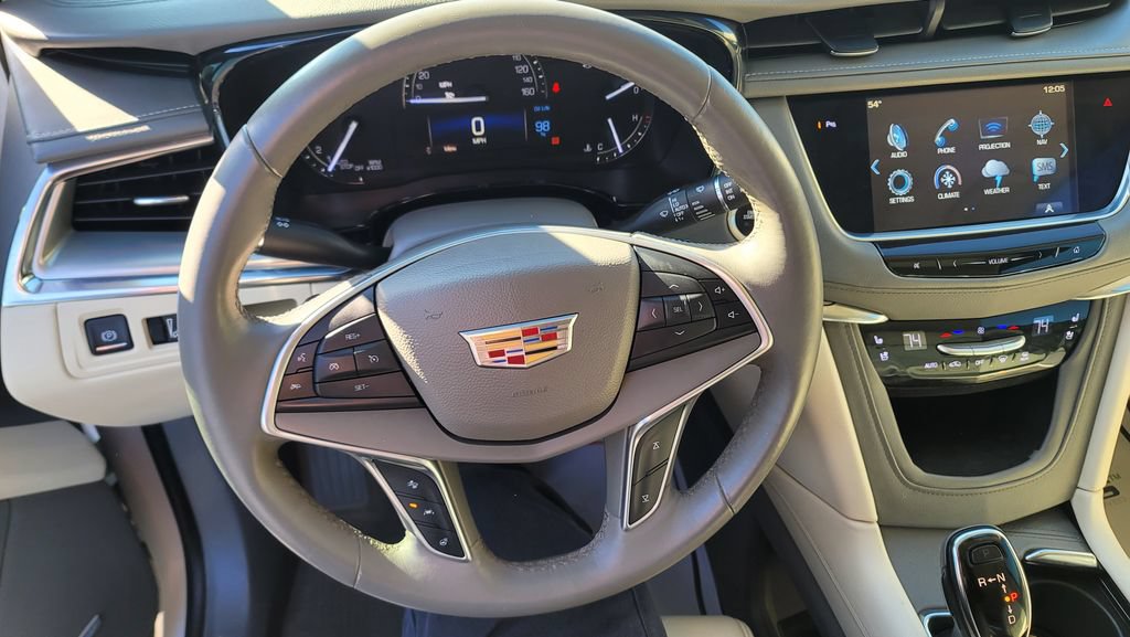 Used 2017 Cadillac XT5 Premium Luxury w/ LPO, Wheel Lock Package FWD image 20