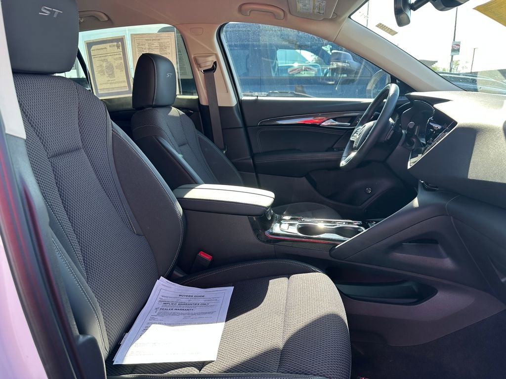 Used 2023 Buick Envision Preferred w/ Sport Touring Package AWD/4WD image 20