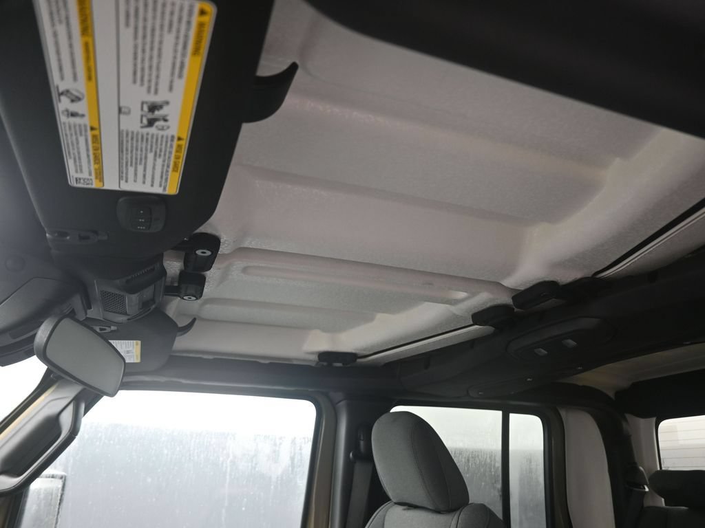 New 2026 Jeep Gladiator Sport AWD/4WD image 23