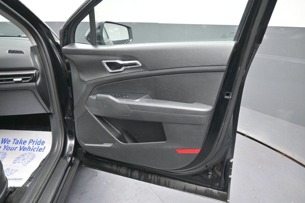 Used 2026 Kia Sportage LX FWD image 17
