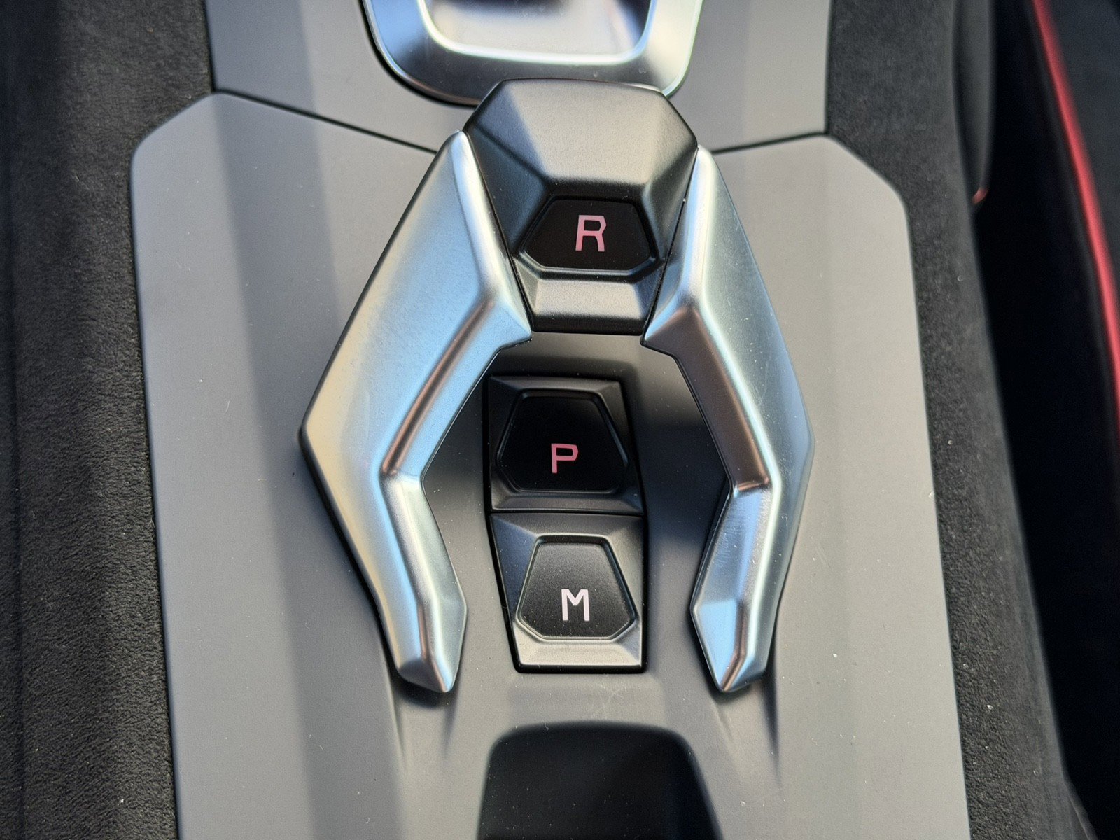 Used 2024 Lamborghini Huracan STO RWD image 19