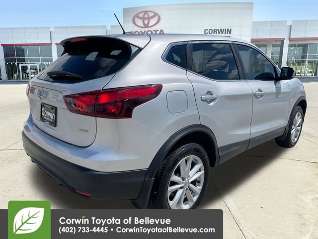 Used 2018 Nissan Rogue Sport S w/ S Appearance Package AWD/4WD image 5