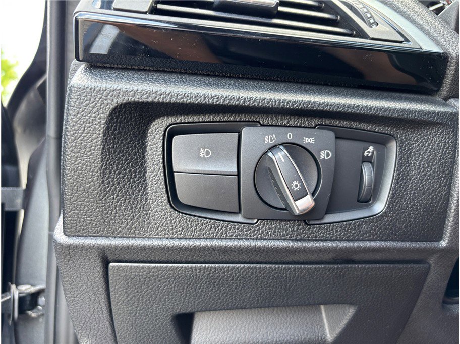 Used 2016 BMW 228i Coupe image 27