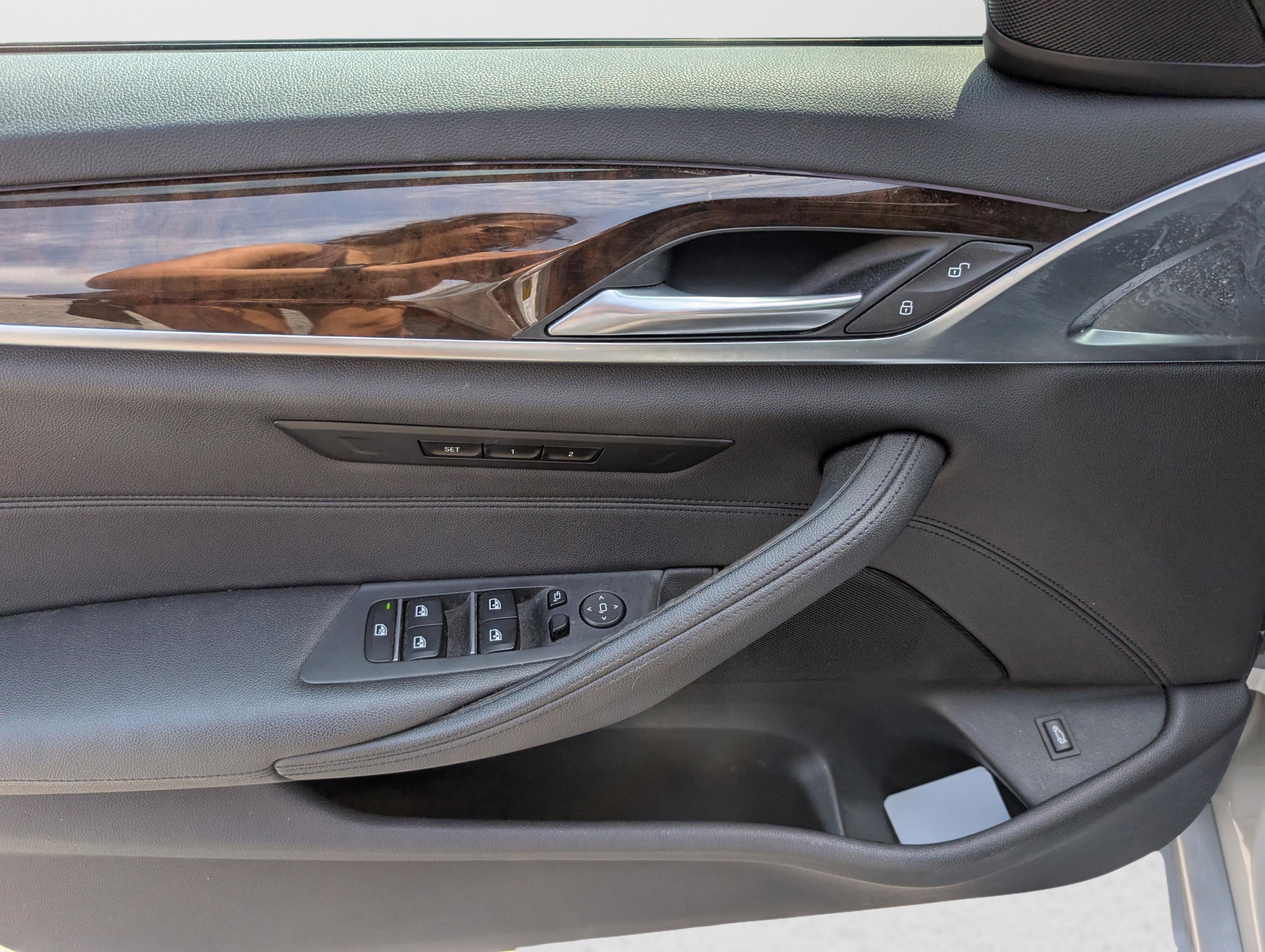 Used 2018 BMW 530i image 9