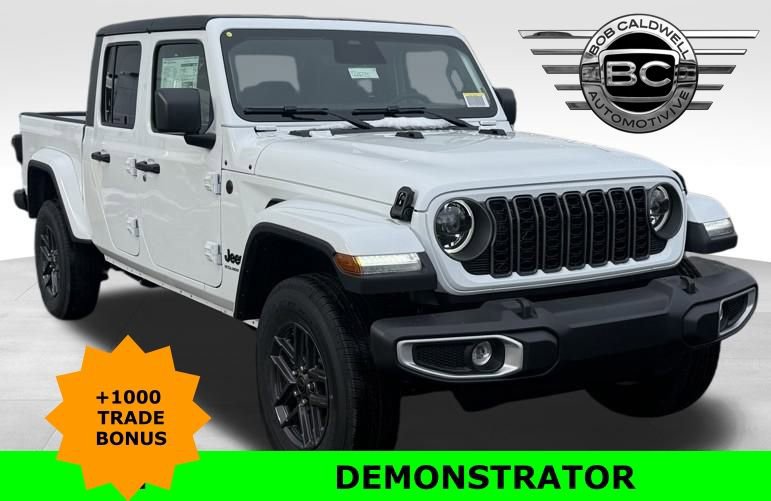New 2026 Jeep Gladiator Sport AWD/4WD image 1