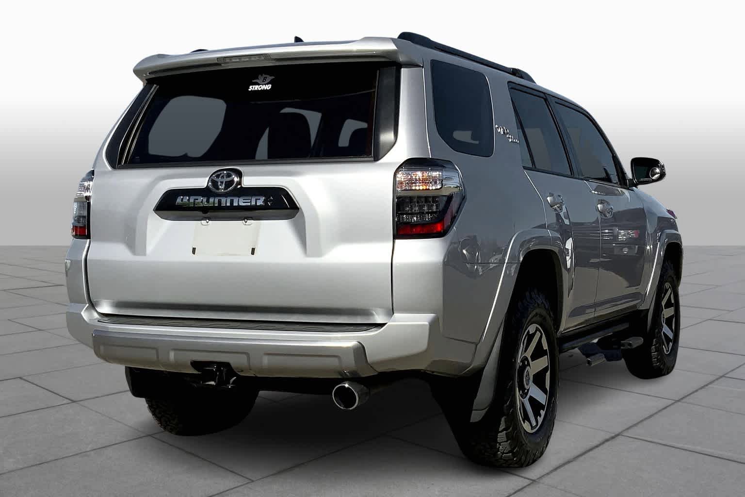 Used 2021 Toyota 4Runner TRD Off-Road Premium AWD/4WD image 13
