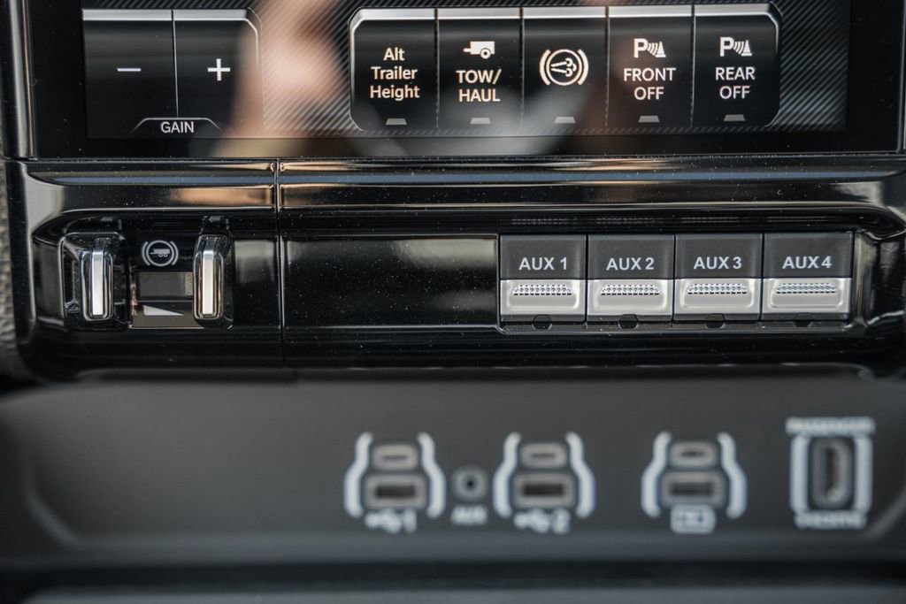 New 2026 RAM 3500 Longhorn image 29