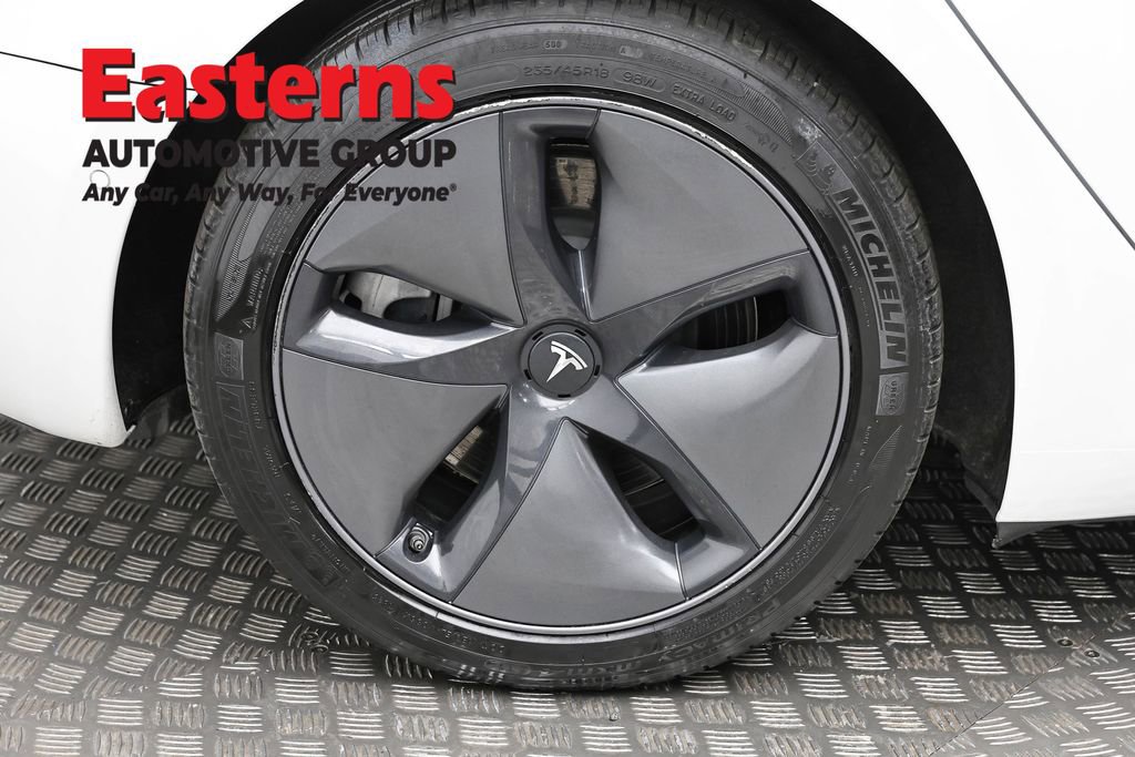 Used 2020 Tesla Model 3 Standard Range Plus RWD image 27