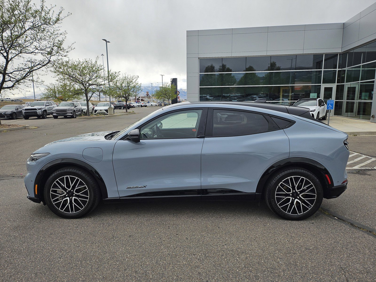 Used 2024 Ford Mustang Mach-E Premium image 9