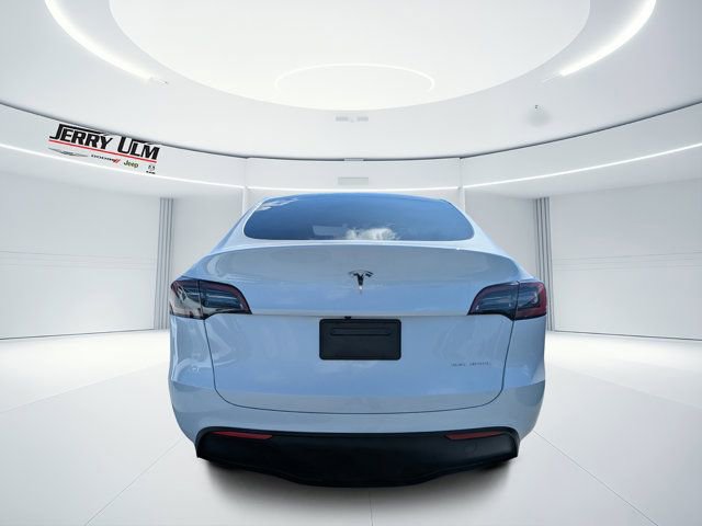 Used 2023 Tesla Model Y Long Range image 4