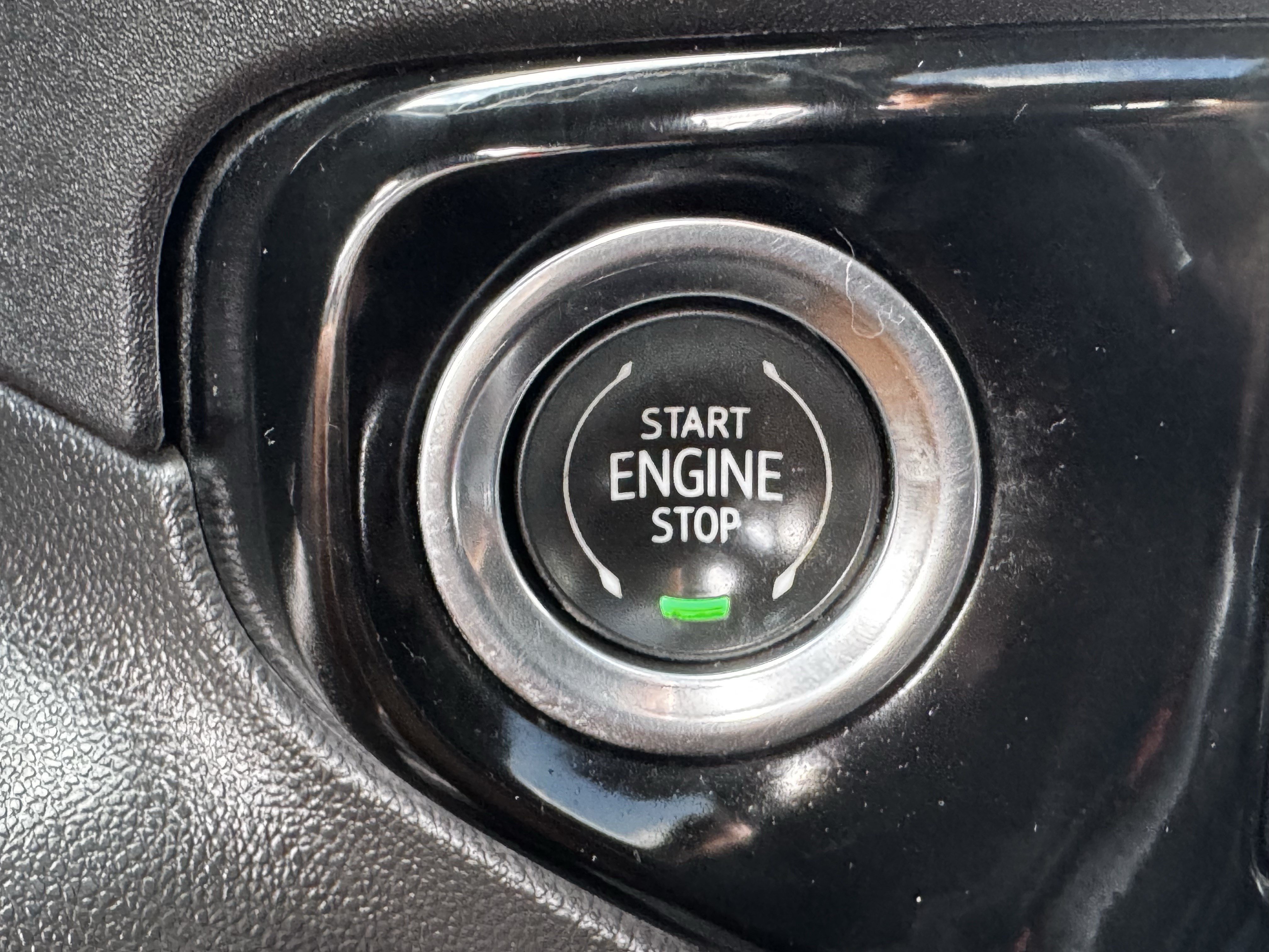 Used 2023 GMC Sierra 1500 SLT AWD/4WD image 6