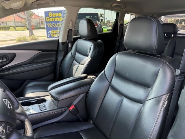Used 2023 Nissan Murano SV image 11