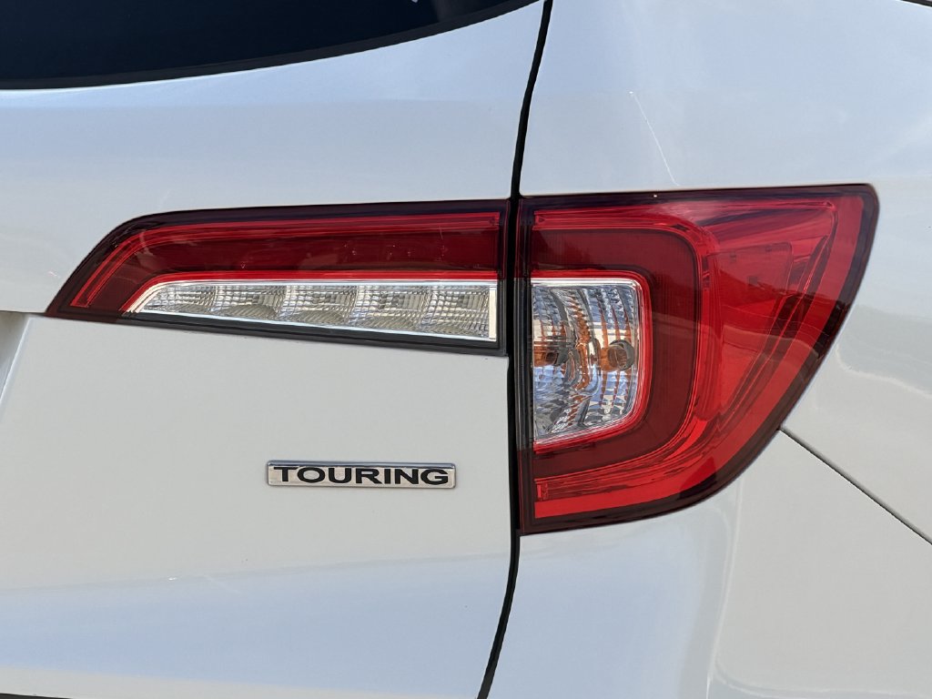 Used 2019 Honda Pilot Touring image 10
