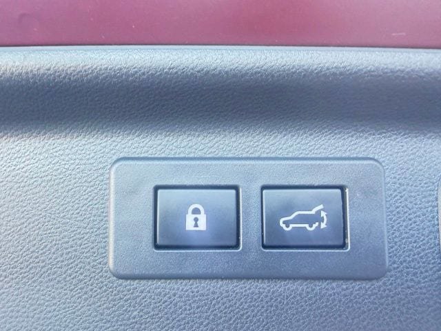 Used 2023 Subaru Forester Premium AWD/4WD image 25