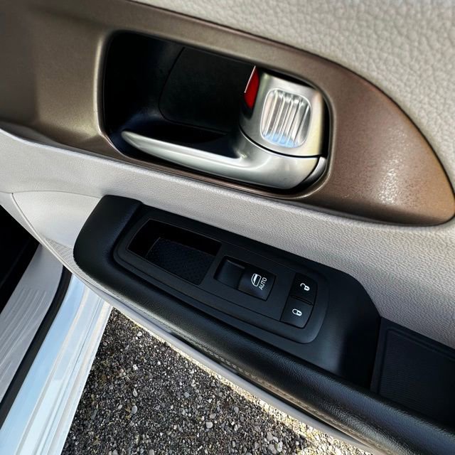 Used 2023 Chrysler Voyager LX FWD image 23